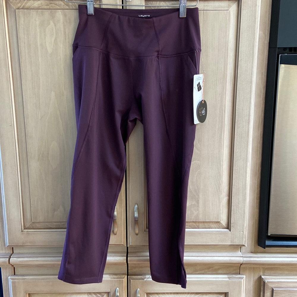 Layer 8 capris sz S purple 22” HIIT Capri volcano NWT